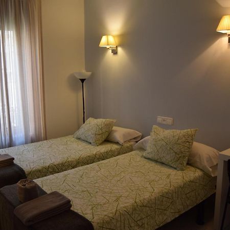Hostal Rofer มาดริด ภายนอก รูปภาพ