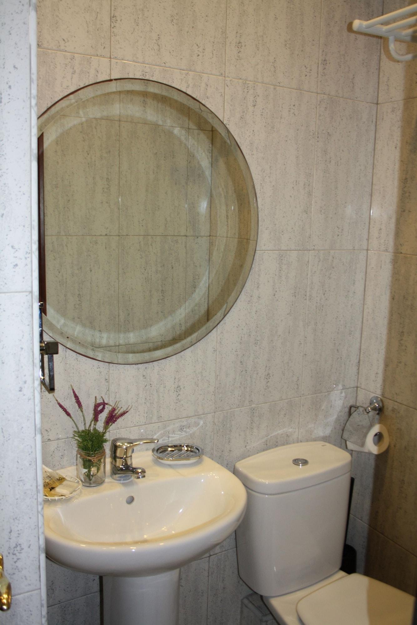 Hostal Rofer มาดริด ภายนอก รูปภาพ