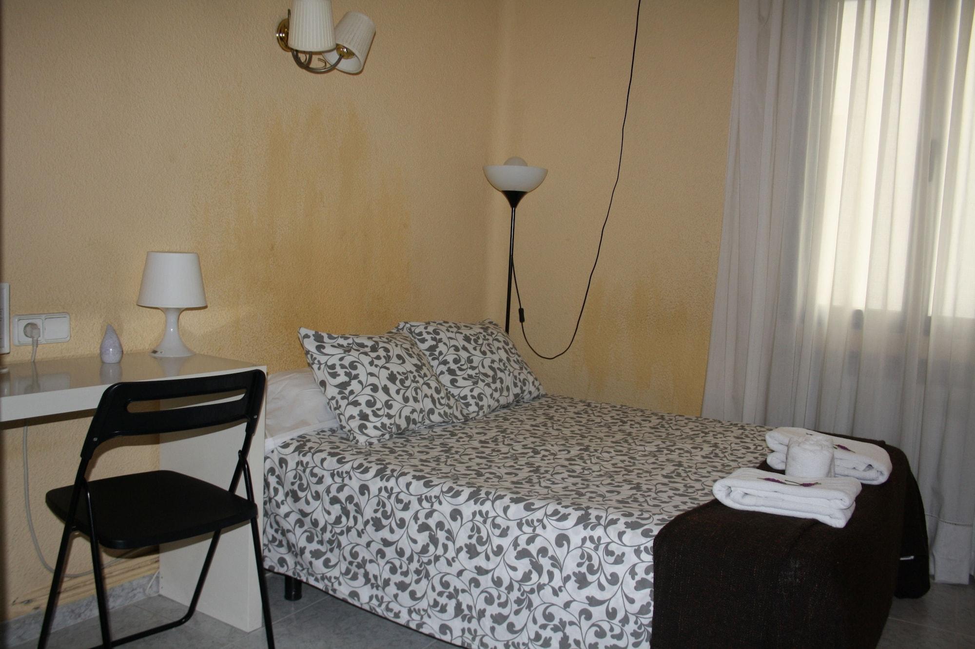 Hostal Rofer มาดริด ภายนอก รูปภาพ
