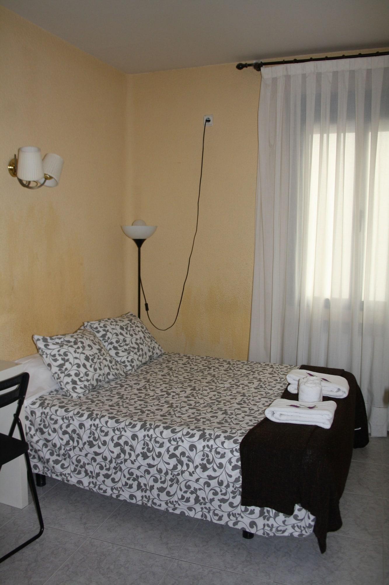 Hostal Rofer มาดริด ภายนอก รูปภาพ