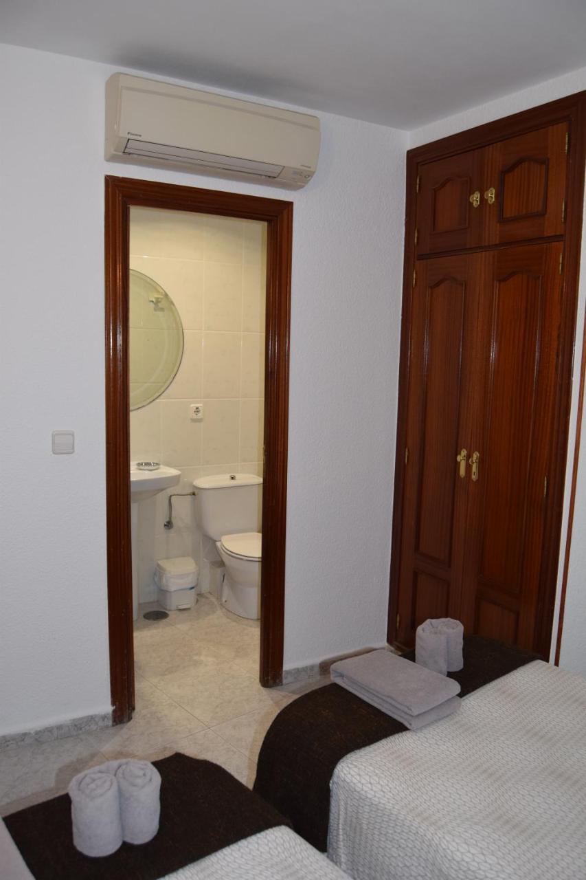 Hostal Rofer มาดริด ภายนอก รูปภาพ