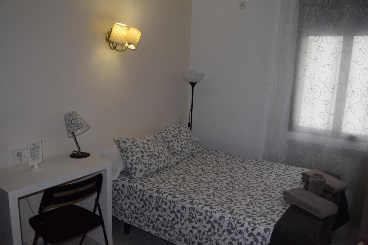 Hostal Rofer มาดริด ภายนอก รูปภาพ