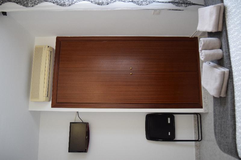 Hostal Rofer มาดริด ภายนอก รูปภาพ