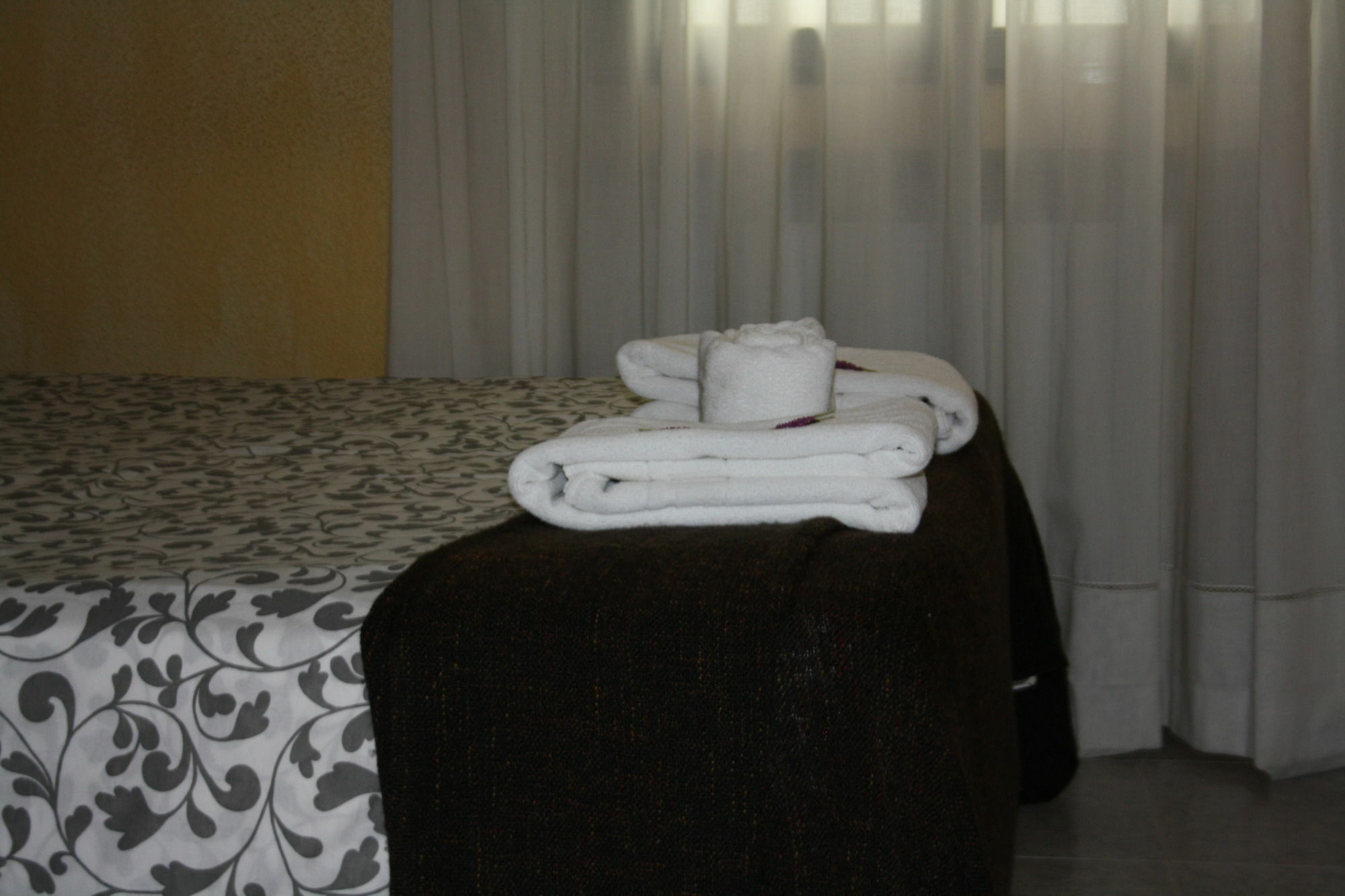 Hostal Rofer มาดริด ภายนอก รูปภาพ